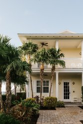  - Sunset Key Cottages Key West