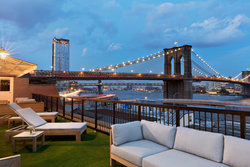  - 33 Seaport Hotel New York