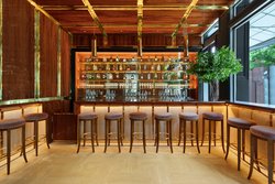  - 33 Seaport Hotel New York