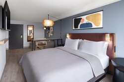  - Holiday Inn Express Airport Austin