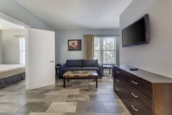  - La Flora Hotel Miami Beach