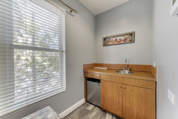  - La Flora Hotel Miami Beach