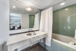  - La Flora Hotel Miami Beach