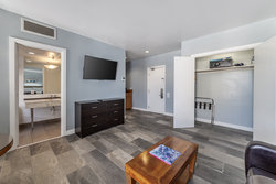  - La Flora Hotel Miami Beach