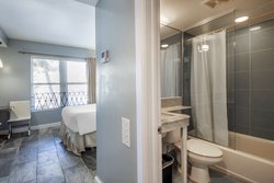  - La Flora Hotel Miami Beach