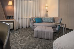  - Courtyard by Marriott Hotel Nanaimo