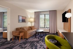  - Fairfield Inn & Suites by Marriott South Charleston - I-64, Exit 56