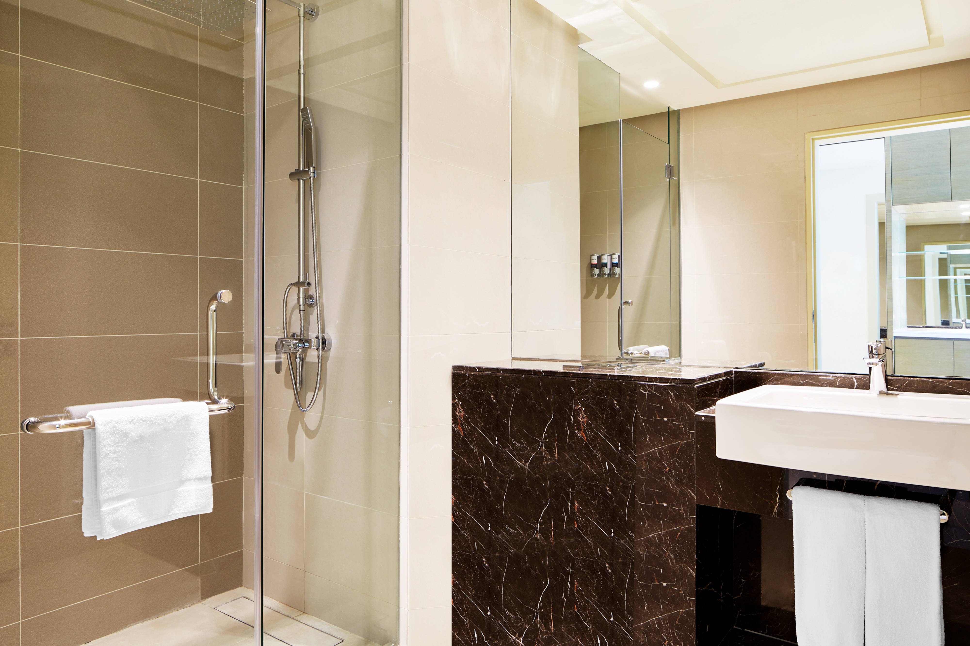 Four Points by Sheraton Puchong-guestroom-Guest Bathroom.jpg