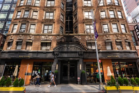 Square Hotel At Times Square Exterior Entrance