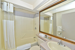  - Prestige Lakeview Inn Nelson