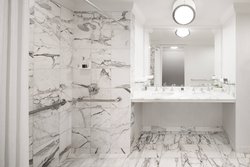  - Ritz-Carlton Hotel San Francisco