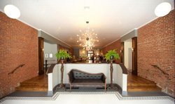 - Hotel on North Pittsfield