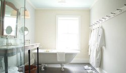  - Hotel on North Pittsfield