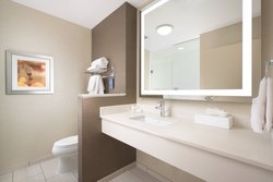  - Fairfield Inn & Suites by Marriott Downtown Nashville - I-40 & I-65, Exit 209