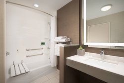  - Fairfield Inn & Suites by Marriott Downtown Nashville - I-40 & I-65, Exit 209