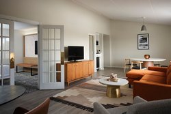  - Sheraton Grand Rapids Airport Hotel