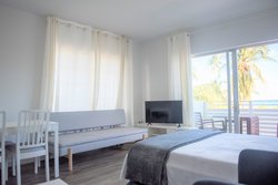  - 12th & Ocean Suites South Beach Miami