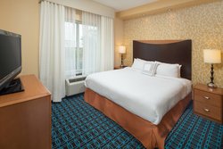  - Fairfield Inn & Suites by Marriott Cleveland - I-75, Exit 25