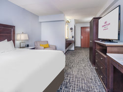  - Crowne Plaza Hotel Airport Milwaukee - I-41 & I-94, Exit 319