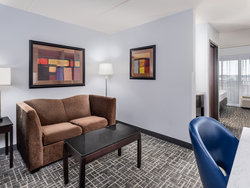  - Crowne Plaza Hotel Airport Milwaukee - I-41 & I-94, Exit 319