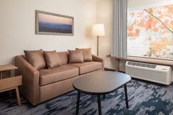  - Fairfield Inn & Suites by Marriott Fresno