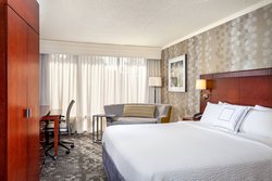  - Courtyard by Marriott Hotel Fairfield