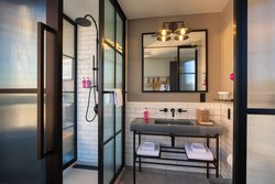  - Moxy Hotel by Marriott Smithsonian DC