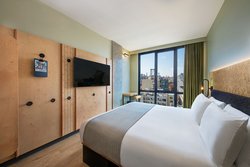  - Moxy Hotel by Marriott Williamsburg Brooklyn New York