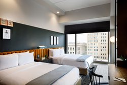  - Cyrus Hotel Topeka - I-70, Exit 362