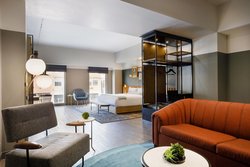  - Cyrus Hotel Topeka - I-70, Exit 362