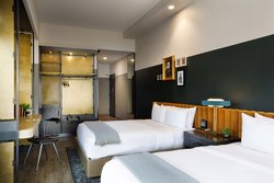  - Cyrus Hotel Topeka - I-70, Exit 362