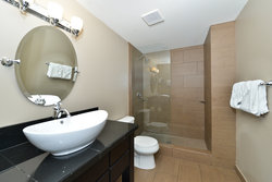  - Prestige Hotel Vernon