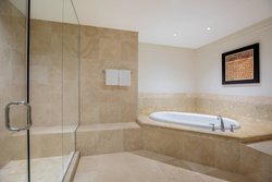  - Ritz-Carlton Hotel Kapalua Maui