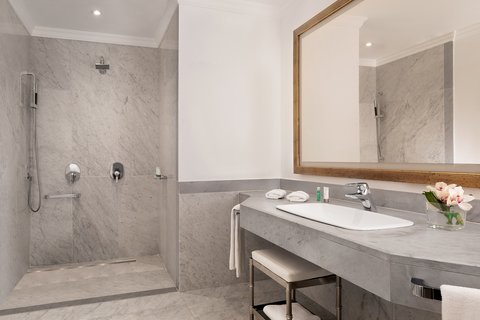 THE WESTIN PALACE MILAN - Photo 37