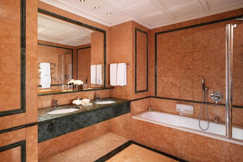 THE WESTIN PALACE MILAN - Photo 30
