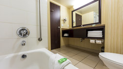  - Holiday Inn & Suites Kamloops
