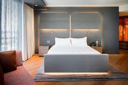  - Hotel NIA Menlo Park