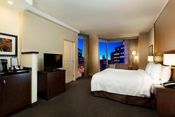  - Courtyard by Marriott Hotel Montreal