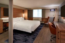  - Fairfield Inn & Suites by Marriott Montreal