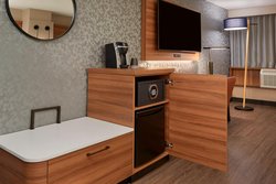  - Fairfield Inn & Suites by Marriott Montreal