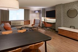  - Fairfield Inn & Suites by Marriott Montreal