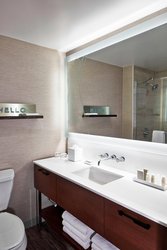  - Renaissance del Monte Lodge Pittsford