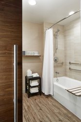  - Renaissance del Monte Lodge Pittsford