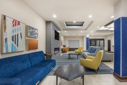  - Holiday Inn Express & Suites Perry