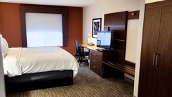  - Holiday Inn Express & Suites Lansing - I-80 & I-94, Exit 161