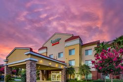  - Fairfield Inn & Suites by Marriott Turlock - CA 99, Exit 215