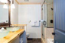  - Outbound Resort Mammoth Lakes