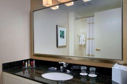  - Marriott Hotel Peabody - I-95, Exit 64