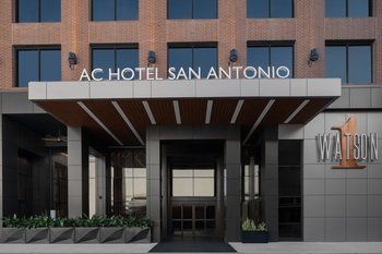 AC Hotel San Antonio Riverwak