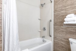  - Holiday Inn Express & Suites Ironton